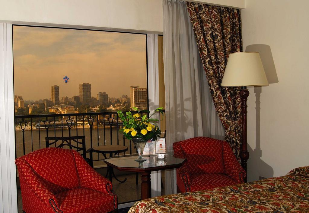 Shepheard Hotel Kairo Bagian luar foto